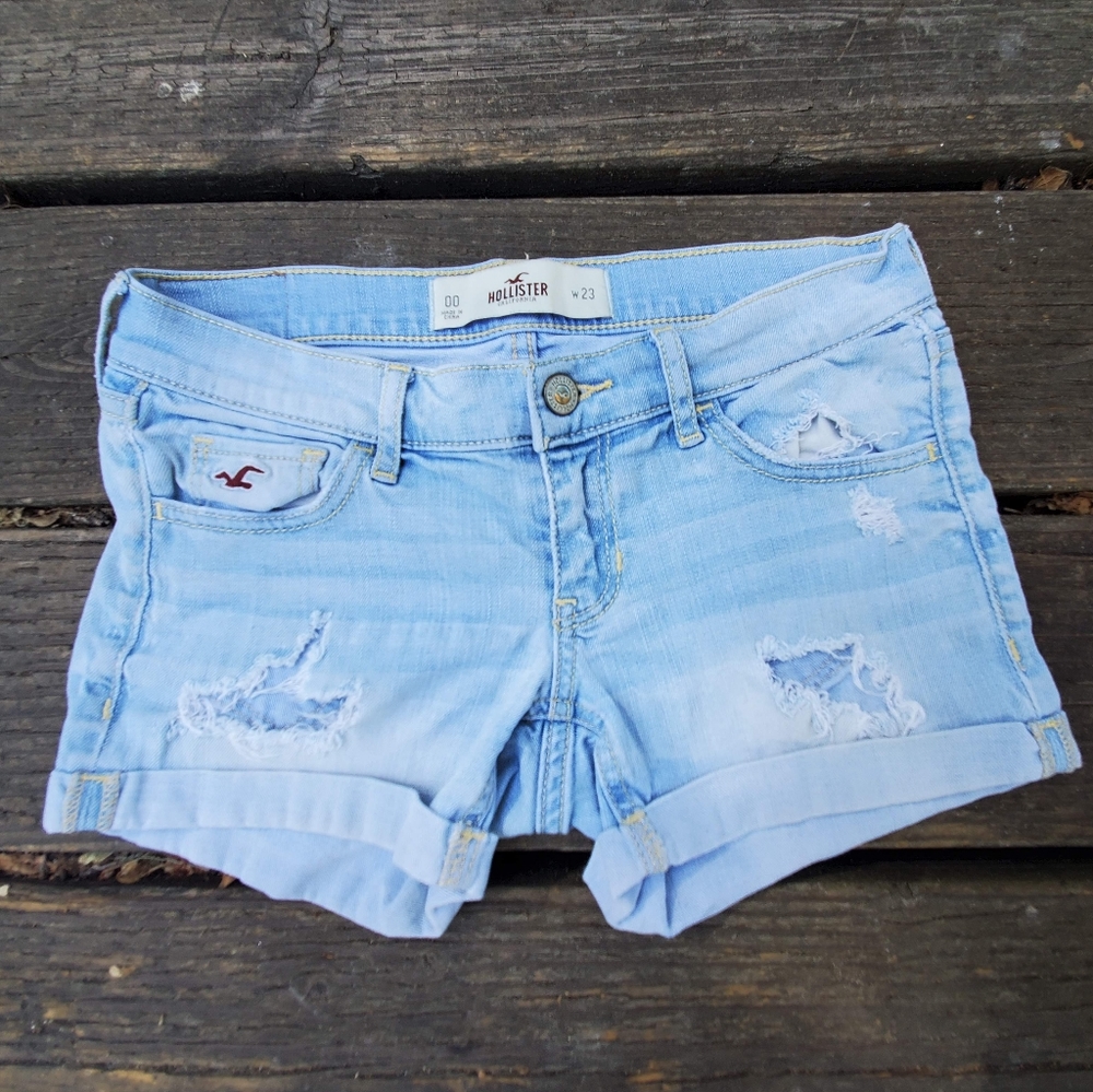 Low-waisted Hollister Shorts